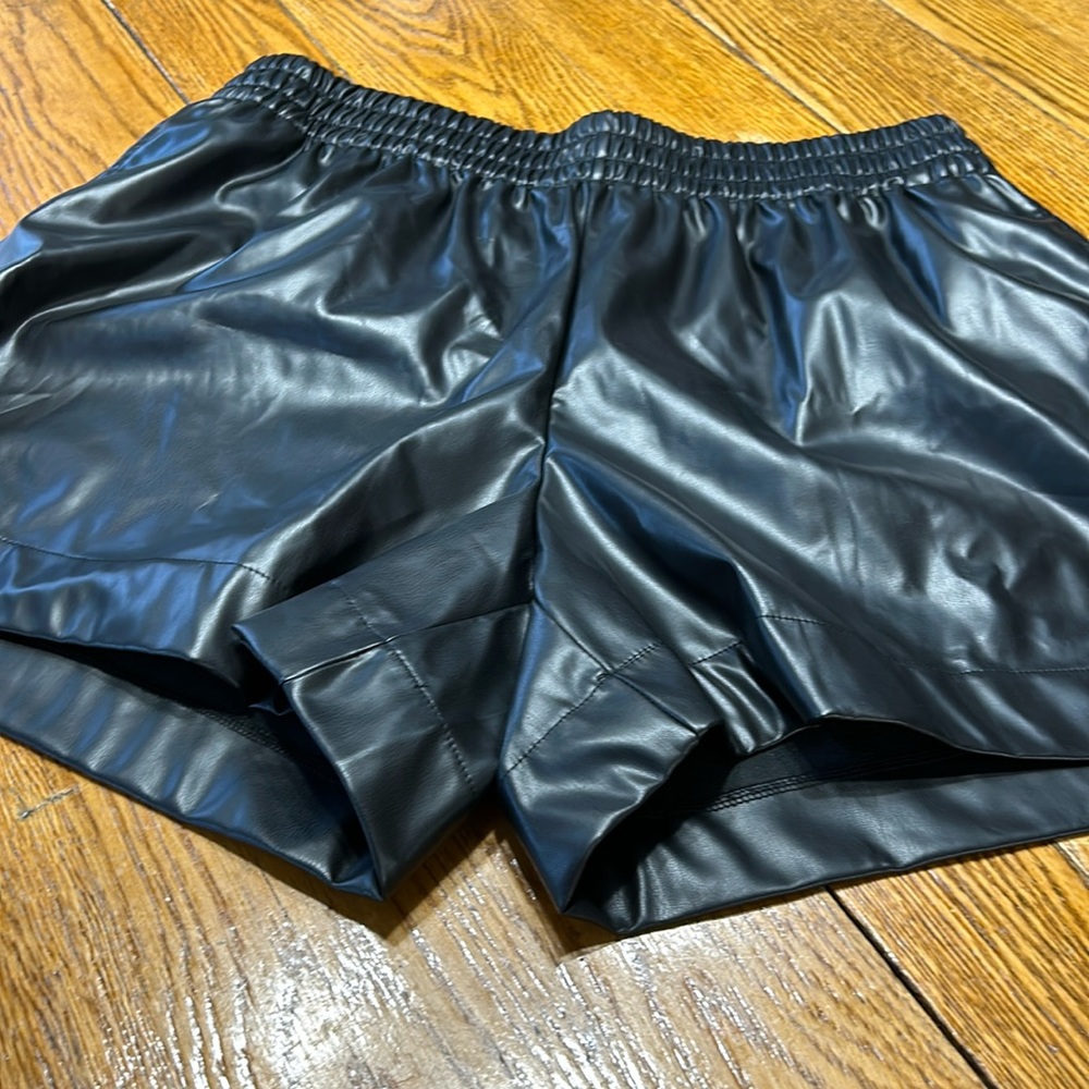 Sleek Black Athletic Shorts for Women
